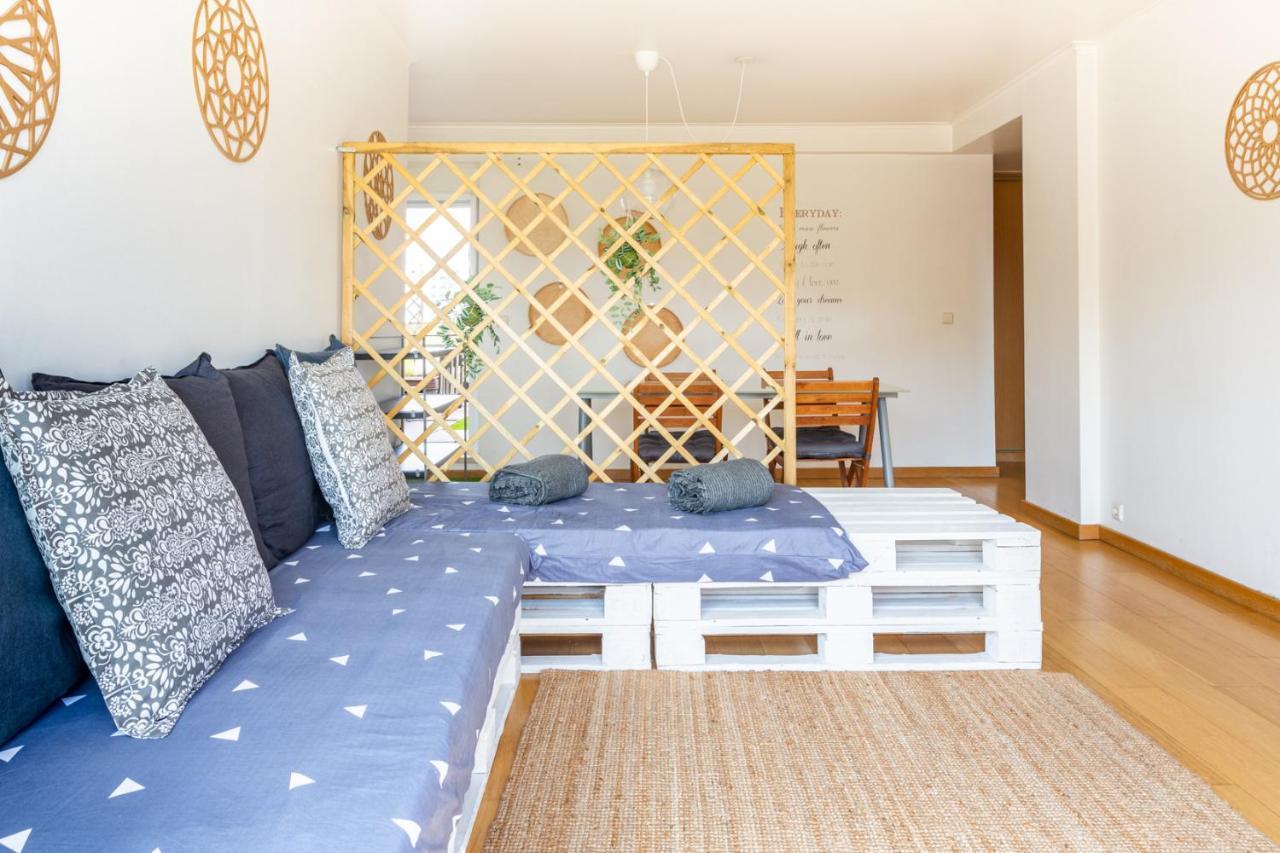 One Bedroom Apartment With Stunning River Views And Private Rooftop! Lisbon Exterior photo